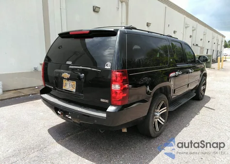 2011 Chevrolet Suburban 1500 Lt1 z USA, uszkodzony, nr VIN 1GNSCJE0XBR386110